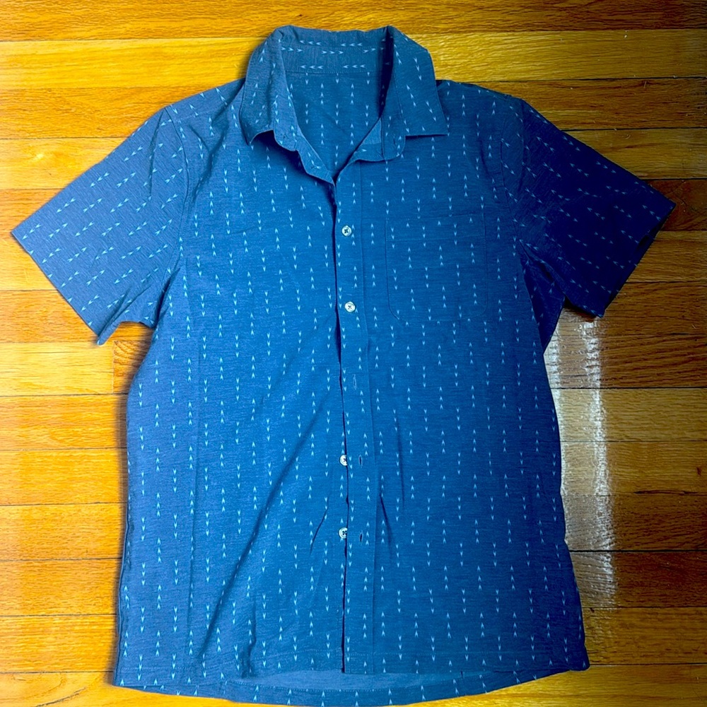 EUC Vuori Arrows Button-Down Sz S